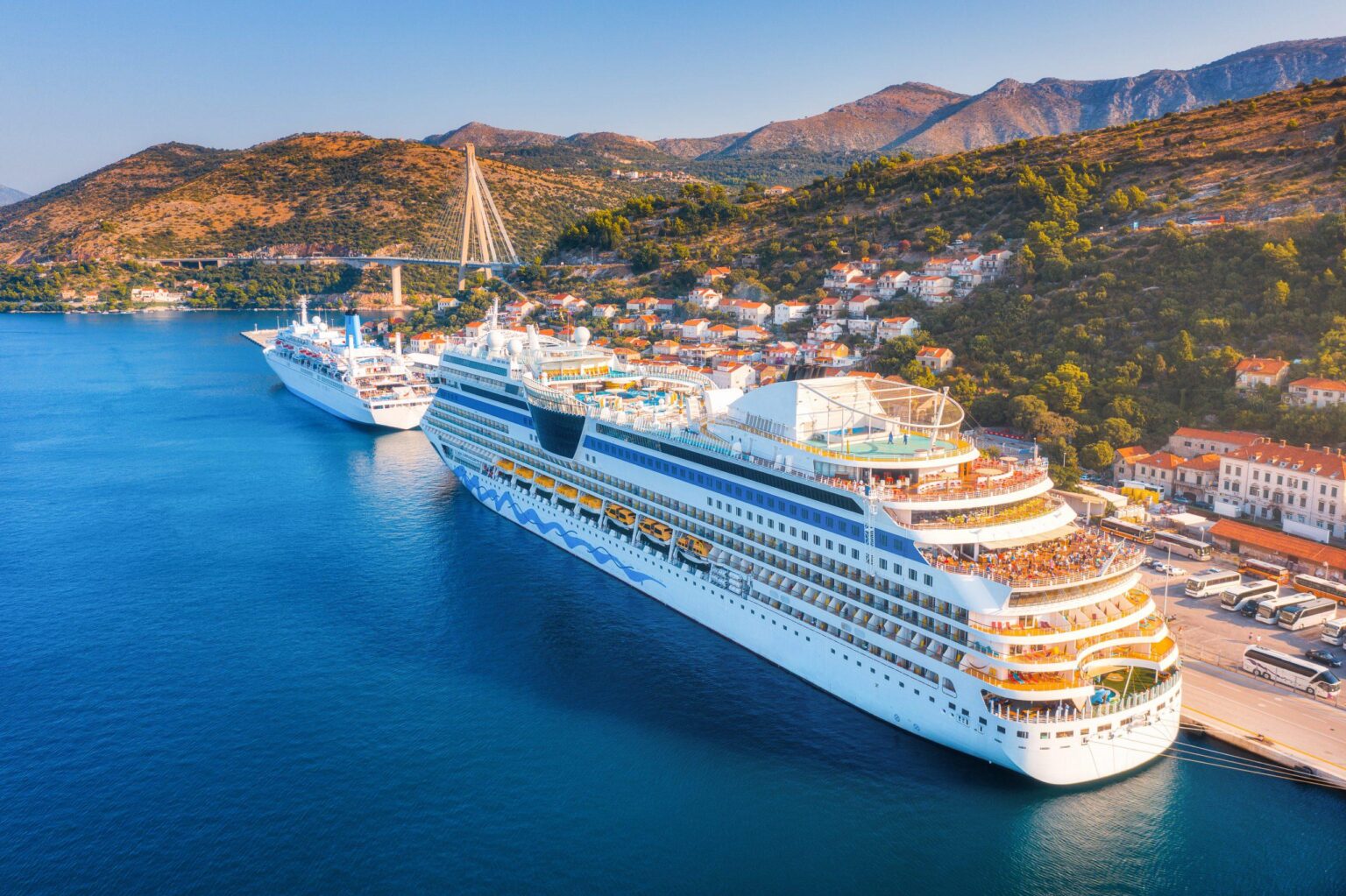 Assessing Cruise Tourism’s Effects on Caribbean Ecosystems