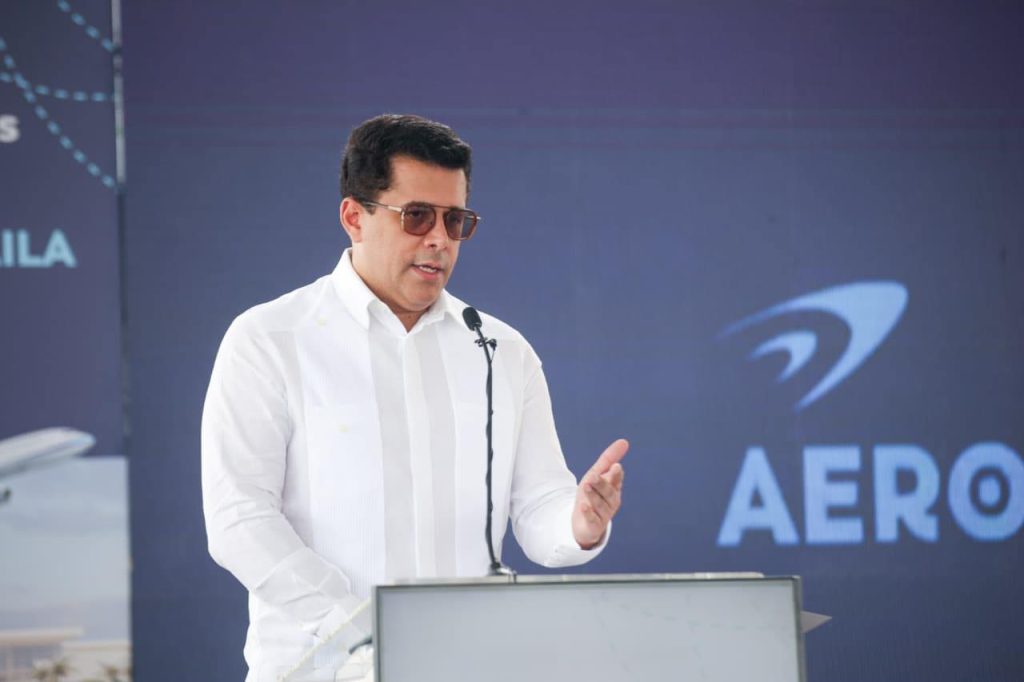 Collado reveals the Dominican Republic attracted a record 863,000 tourists by plane in July.