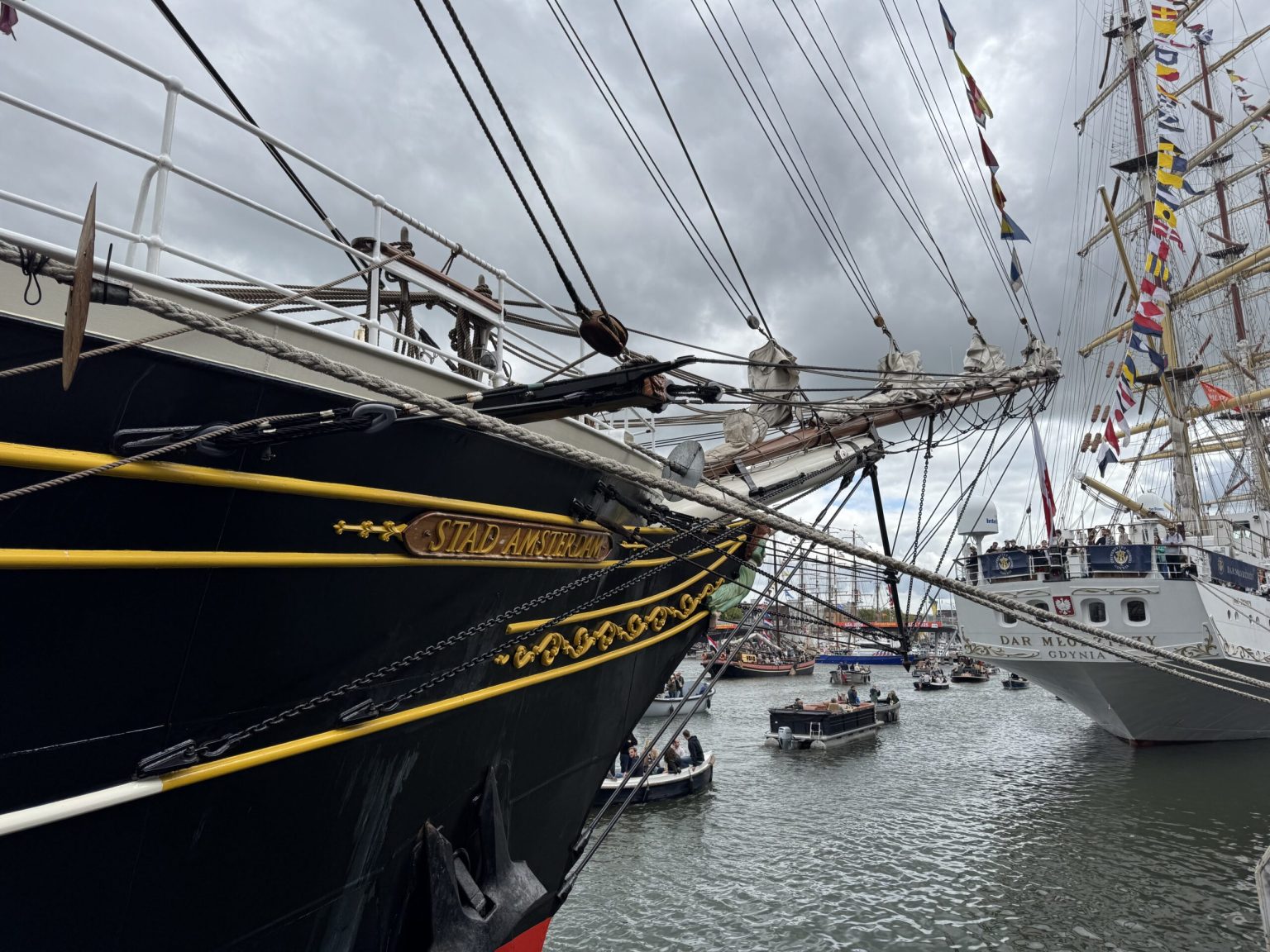 From tall ships to warships: navy hunts new recruits at Sail From tall ships to warships: navy hunts new recruits at Sail