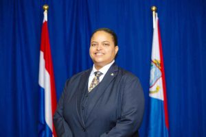 Gumbs sends letter to all school boards on hair discrimination, says prepare for law | THE DAILY HERALD