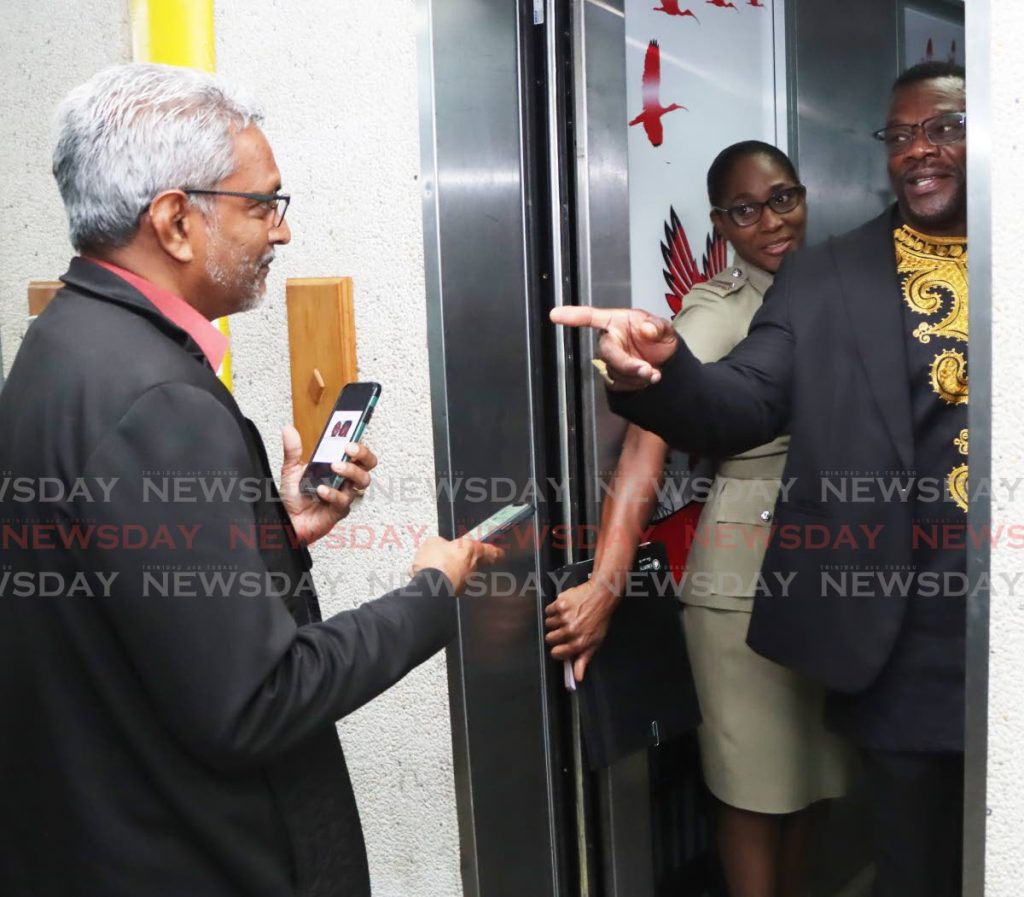 Intelligence agencies raise ‘red flag’ against Homeland minister’s ‘security detail’