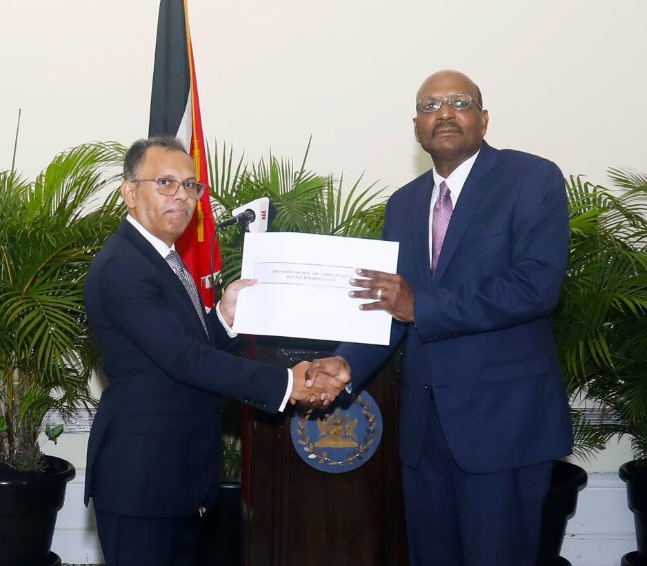 A humble CJ amid bacchanal A humble CJ amid bacchanal