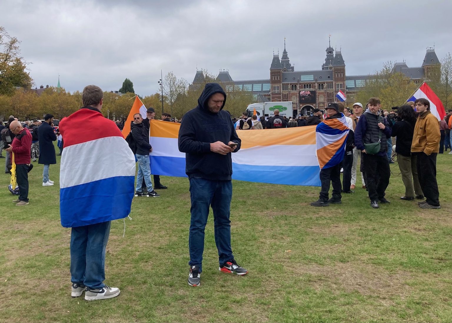 Dutch flag sparks debate as far right claim a national symbol Dutch flag sparks debate as far right claim a national symbol
