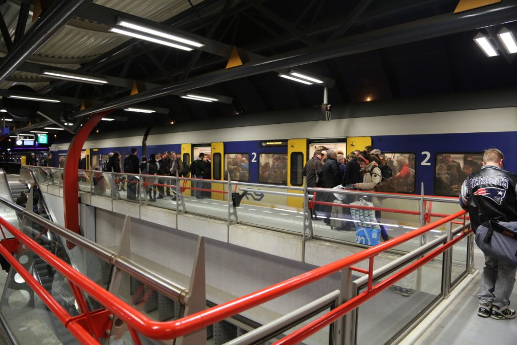 NS gets green light to give some security staff batons