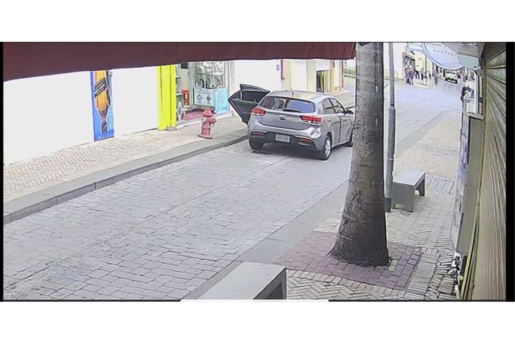 Police launch manhunt after heist at Oro Diamante store | THE DAILY HERALD