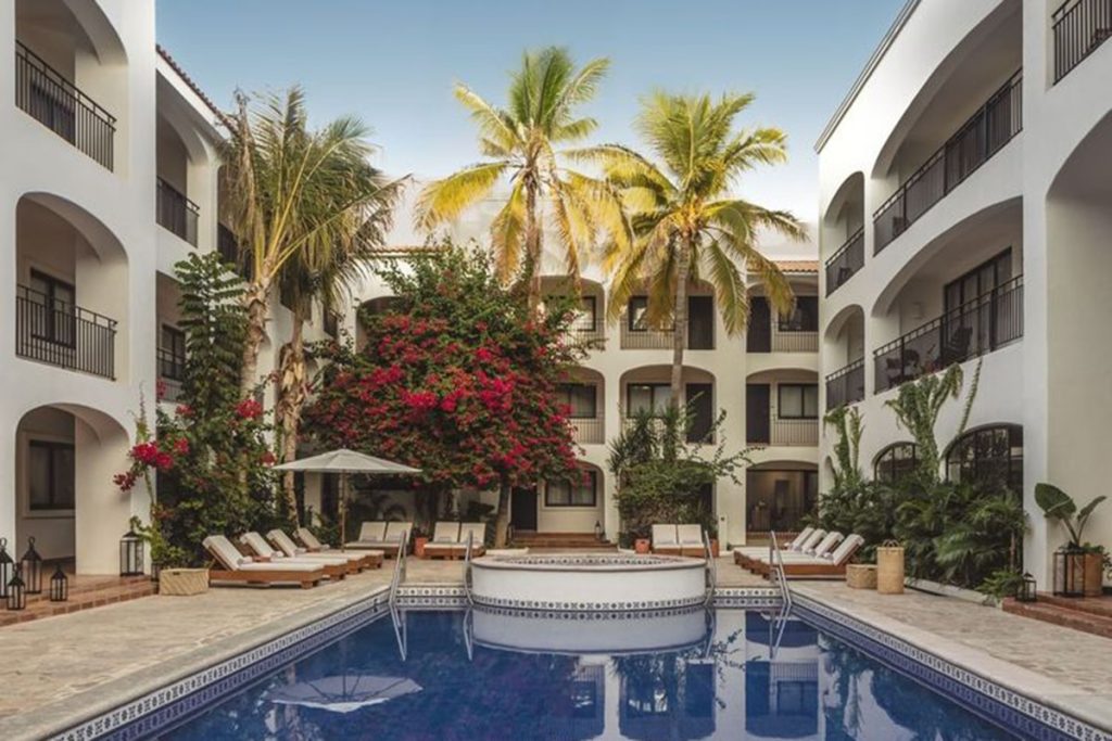 Southwest Airlines Is Adding Flights From Las Vegas to Los Cabos and Puerto Vallarta