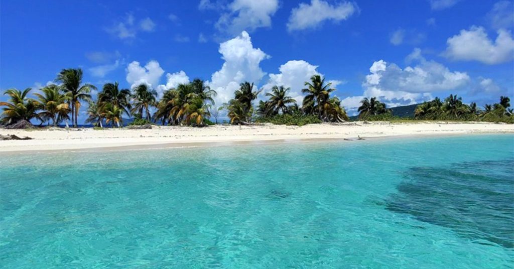 The Best Places for Island Hopping in the Caribbean — From the BVI to the Bahamas