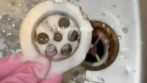 Cleaner reveals the 9 filthy places you probably forget to clean in your home & you’ve probably never thought about them