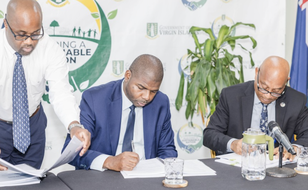 Long Look to get social home complex