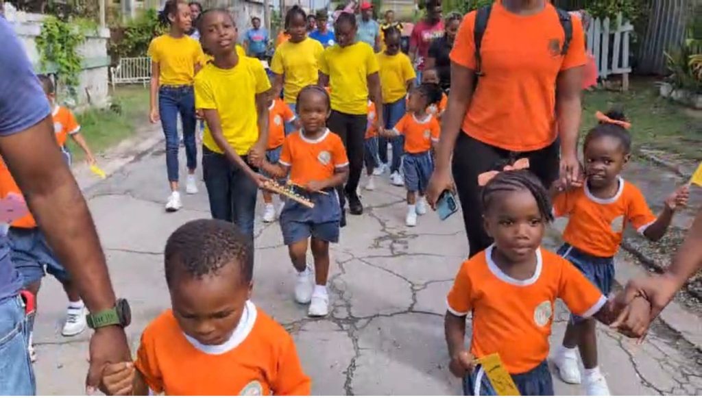 St Giles Nursery marks 18 with walk, road safety lesson