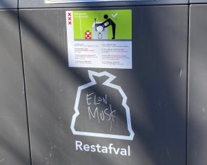 Central bank warns pension funds about US tech investments