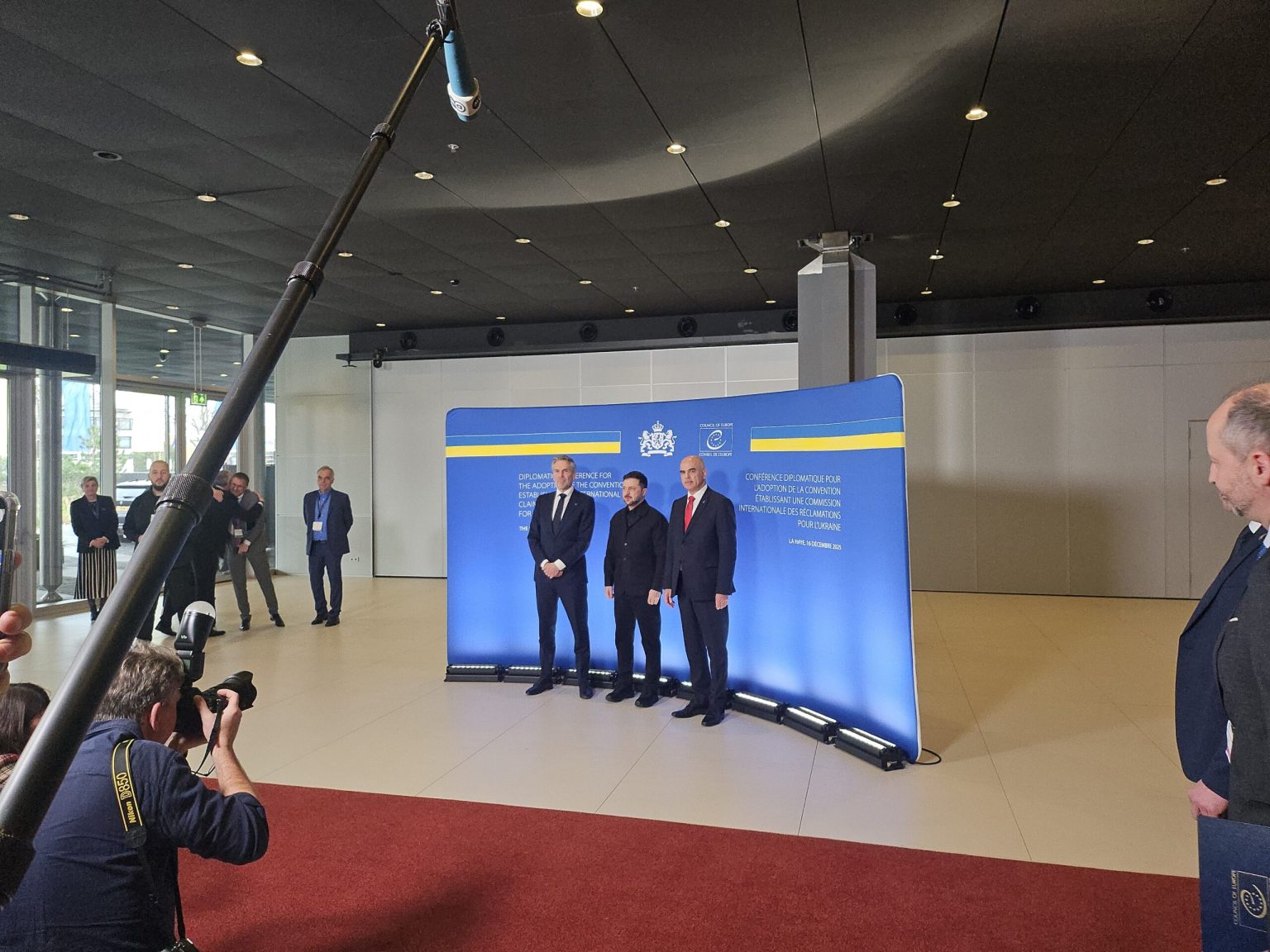 Dutch back Ukraine claims commission during Zelensky’s visit