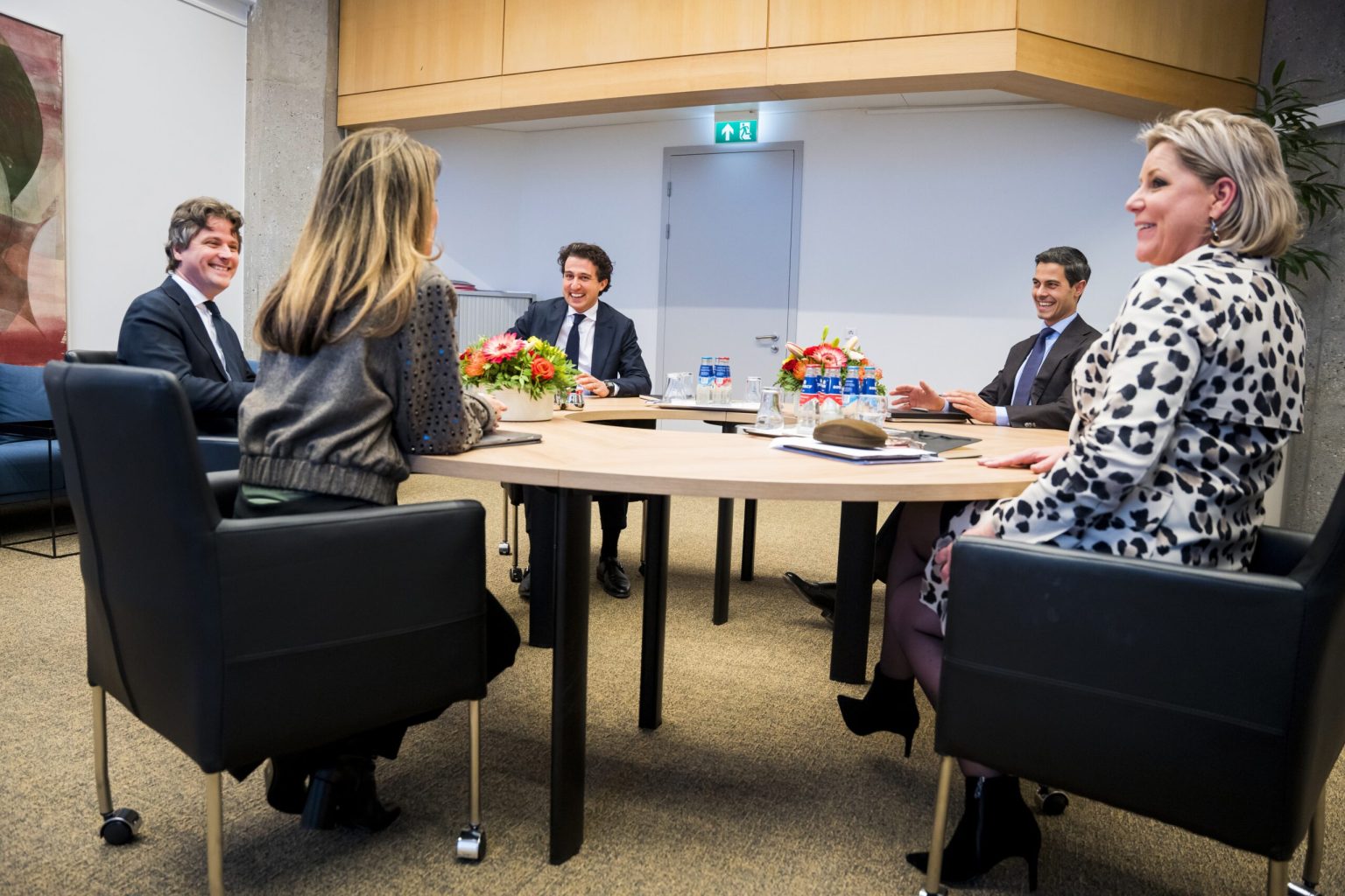 Coalition parties hope to swear in new Dutch government by March