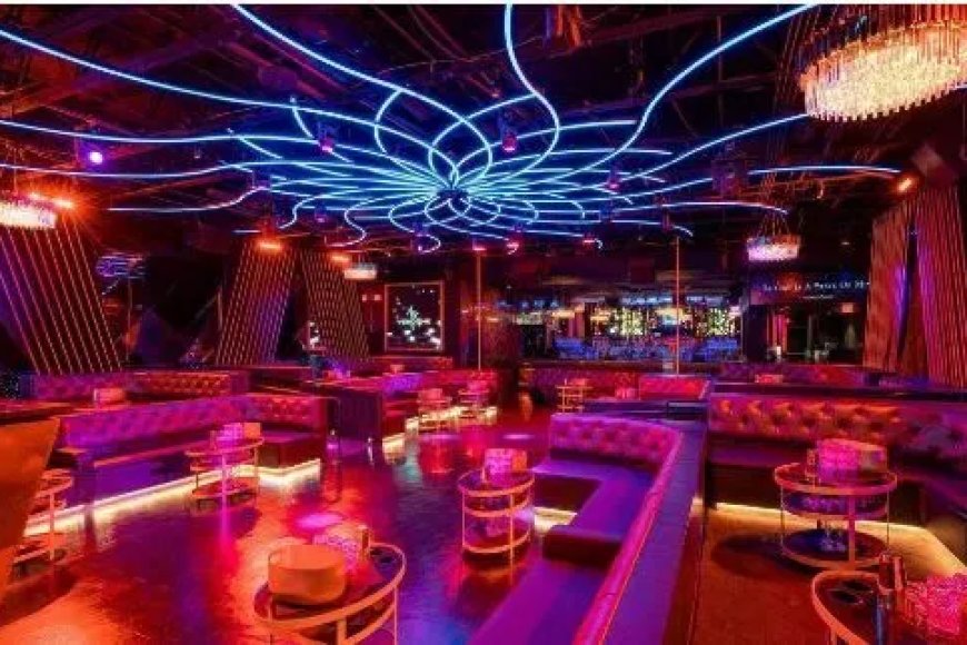 DJ van nachtclub in Miami Beach speelt antisemitisch deuntje en doet verklaring DJ van nachtclub in Miami Beach speelt antisemitisch deuntje en doet verklaring