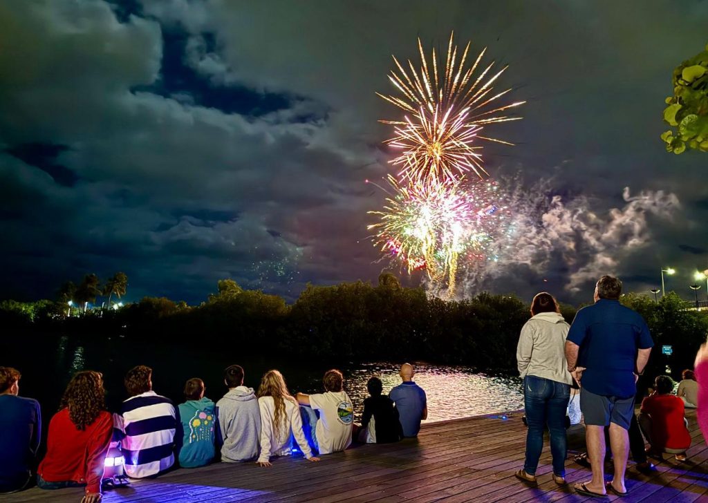 Fireworks light up Cayman to welcome 2026 Fireworks light up Cayman to welcome 2026