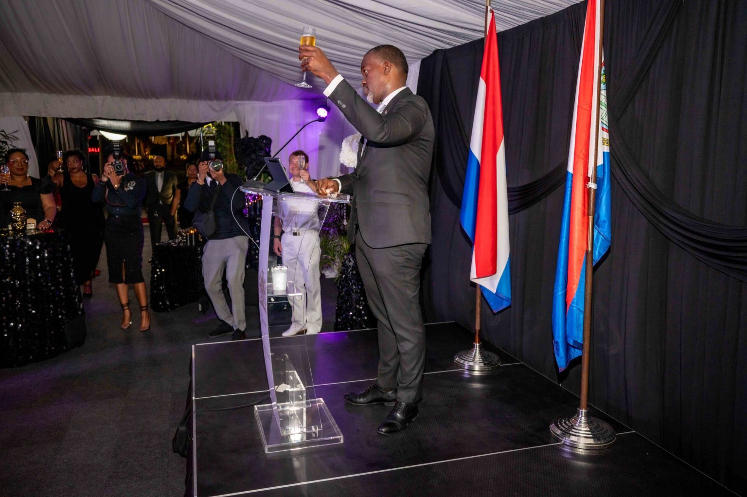 Governor Baly meets Governor’s Symposium Youth Creative Vision Contest winners Governor Baly meets Governor’s Symposium Youth Creative Vision Contest winners