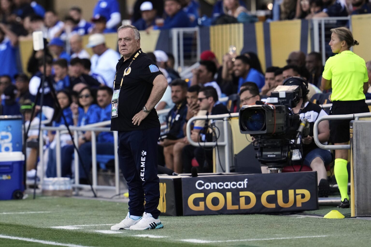 Dick Advocaat quits as Curaçao team boss: “Family comes first”