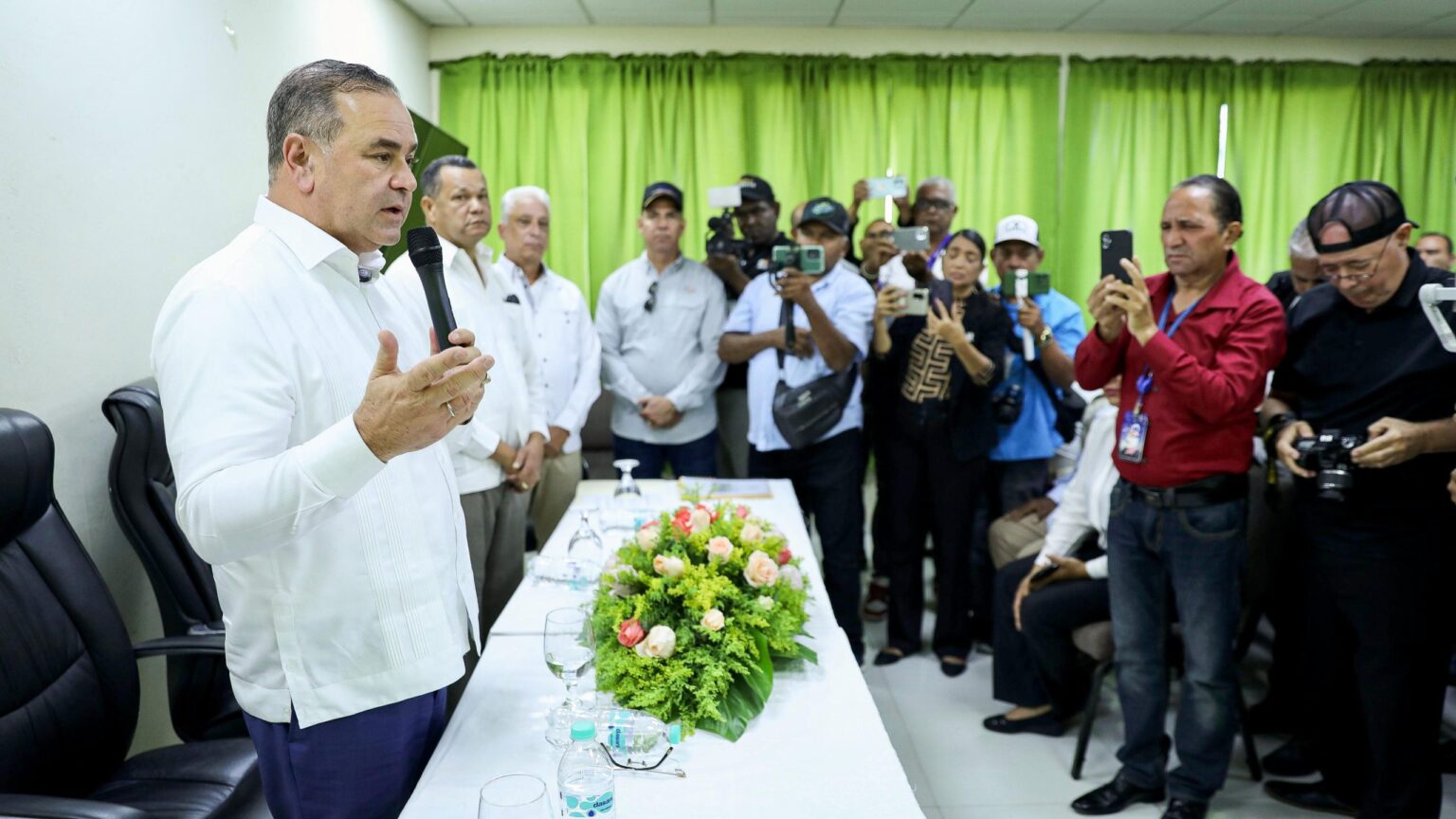 Government moves forward with reduction of Haitian labor in agriculture