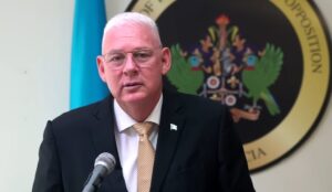 Opposition Leader backs tax amendments but cautions against eroding middle class