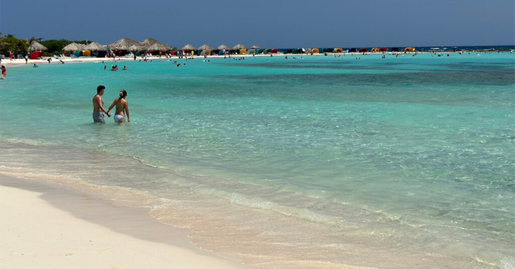 JetBlue Is Now Flying 3 Times a Week to Aruba, an Island With White-Sand Beaches, Constant Sunshine, and a Booming Food Scene