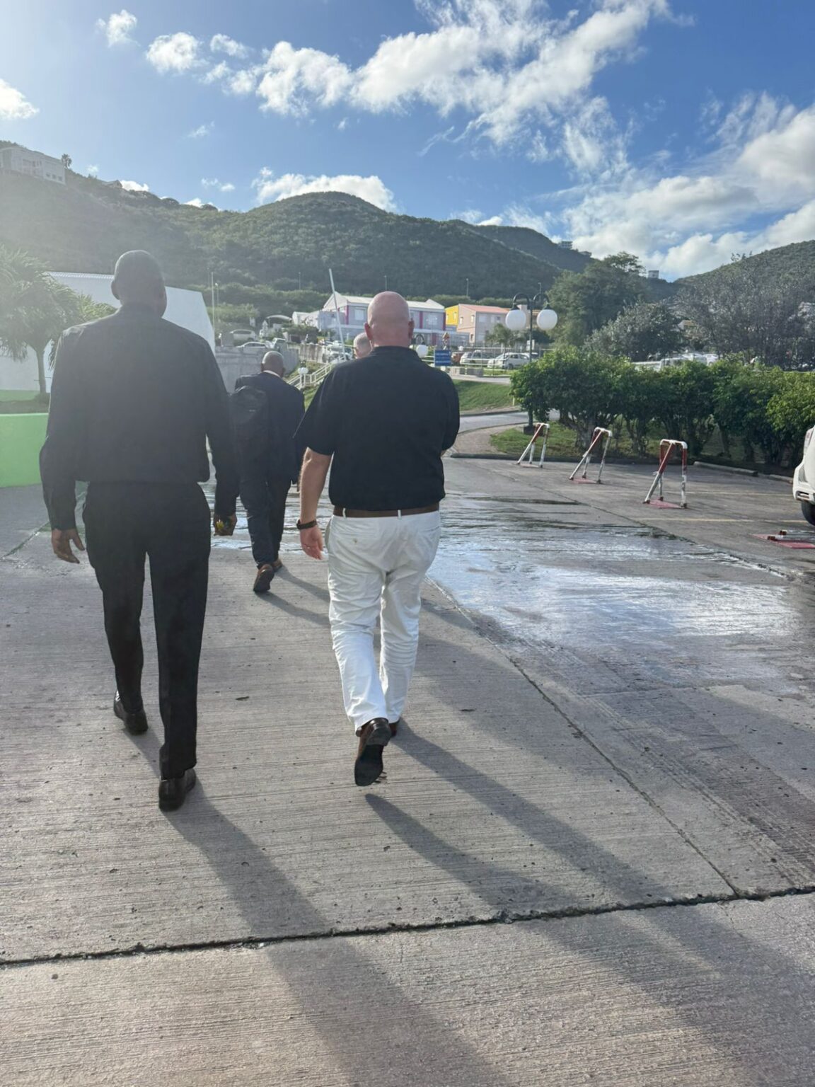 Minister Brug provides clarity on new hospital construction project