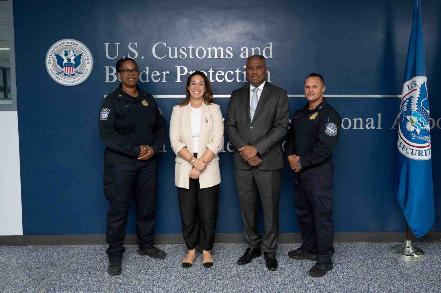 Minister Tackling explores Aruba’s border management systems to support ongoing reforms