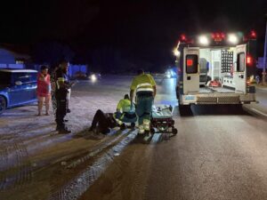 Peaton alcansa pa un auto na Santa Cruz – Aruba Native