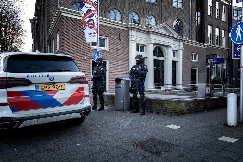 Police investigate link between Amsterdam and Rotterdam blasts Police investigate link between Amsterdam and Rotterdam blasts