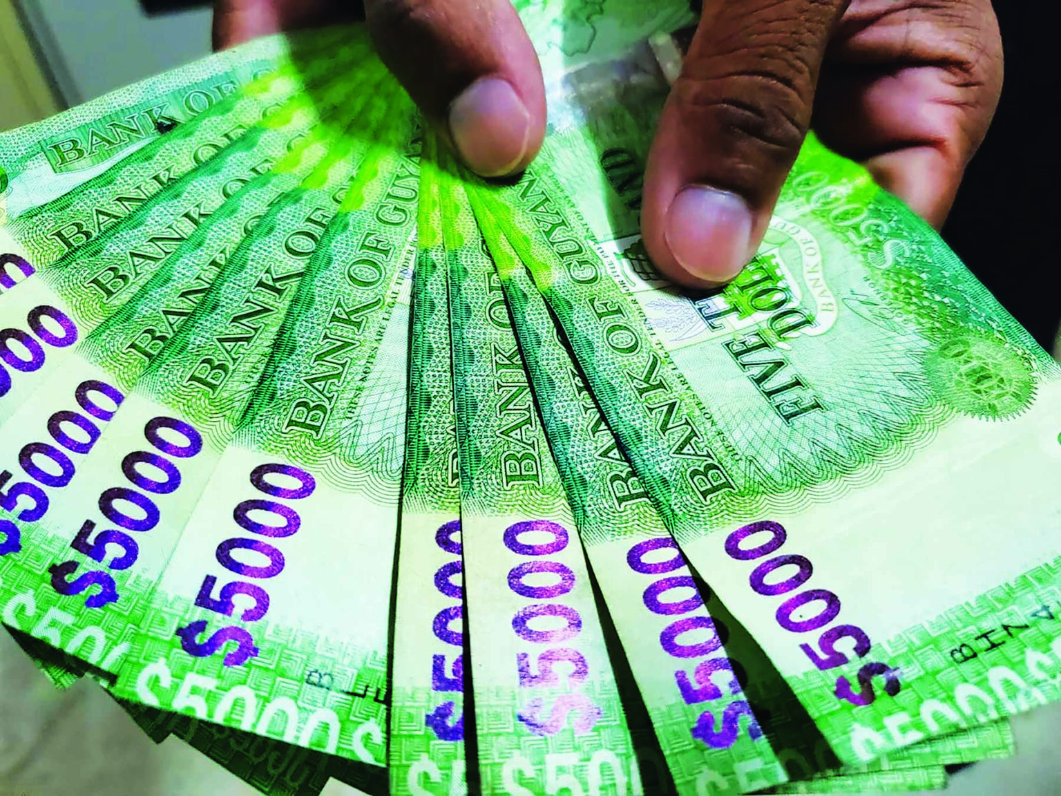 Public servants 1st in line as Govt begins 0k cash grant distribution