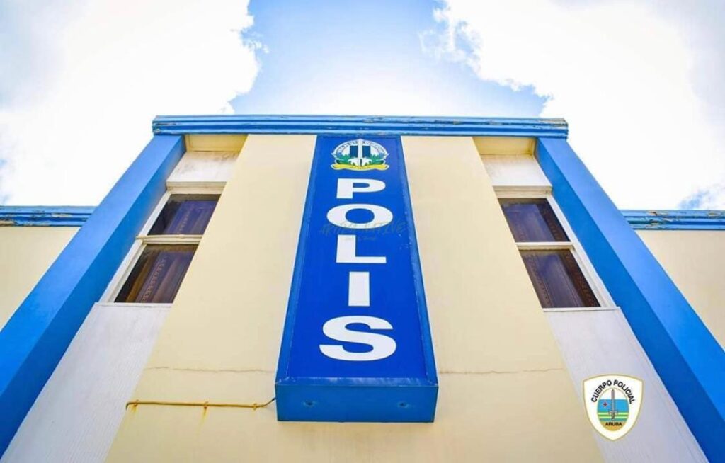 ATRACO TEAM A DETENE UN SOSPECHOSO PA DIFERENTE ATRACONAN COMETI DEN SAN NICOLAS