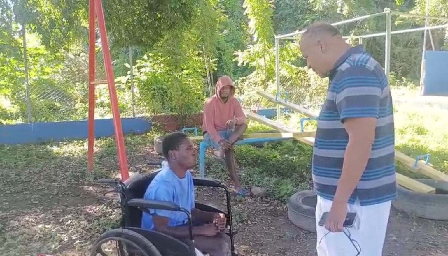 Child with special needs is abandoned in front of a foundation in Sosúa Child with special needs is abandoned in front of a foundation in Sosúa