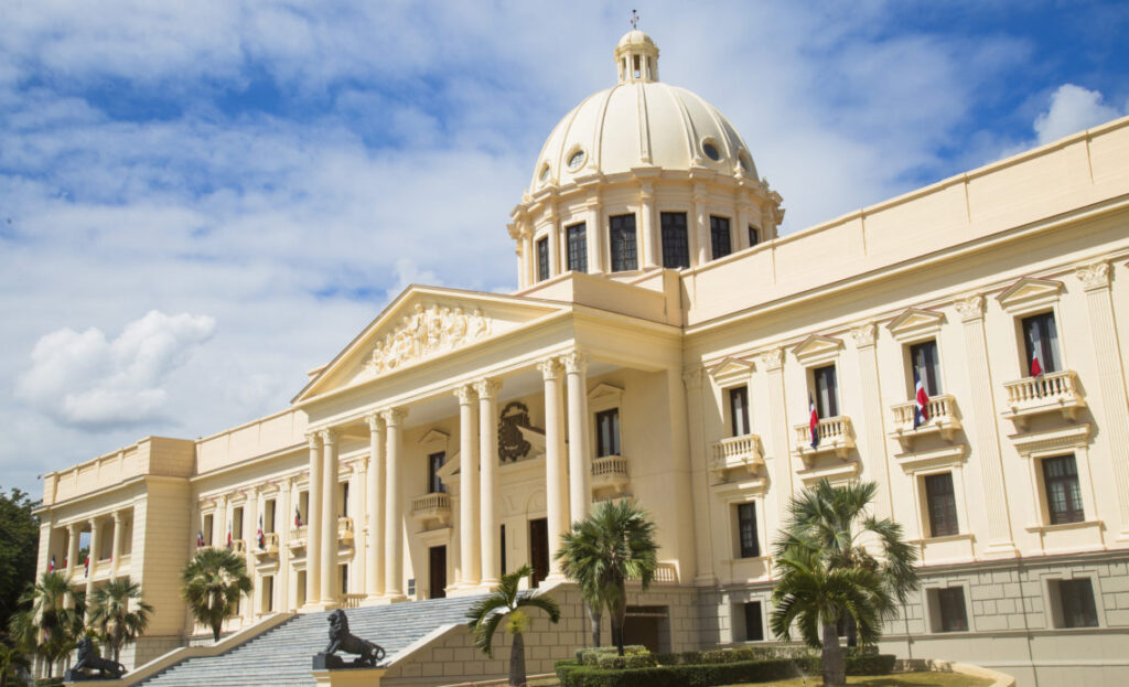 Dominican government authorizes extradition of four nationals to U.S. and Puerto Rico Dominican government authorizes extradition of four nationals to U.S. and Puerto Rico