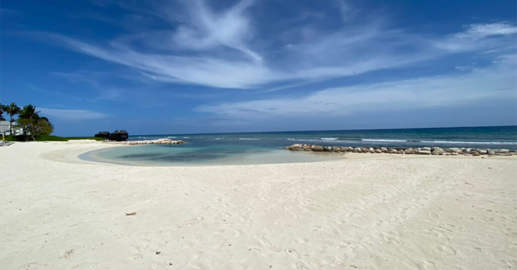 Jamaica’s Best Luxury Resort Just Reopened With Beachfront Villas, Infinity Pools, and Island History