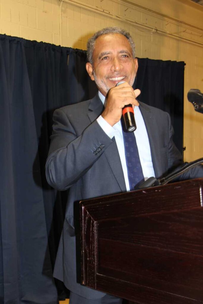 Political storm over dual citizenship in St. Vincent – Caribbean Life