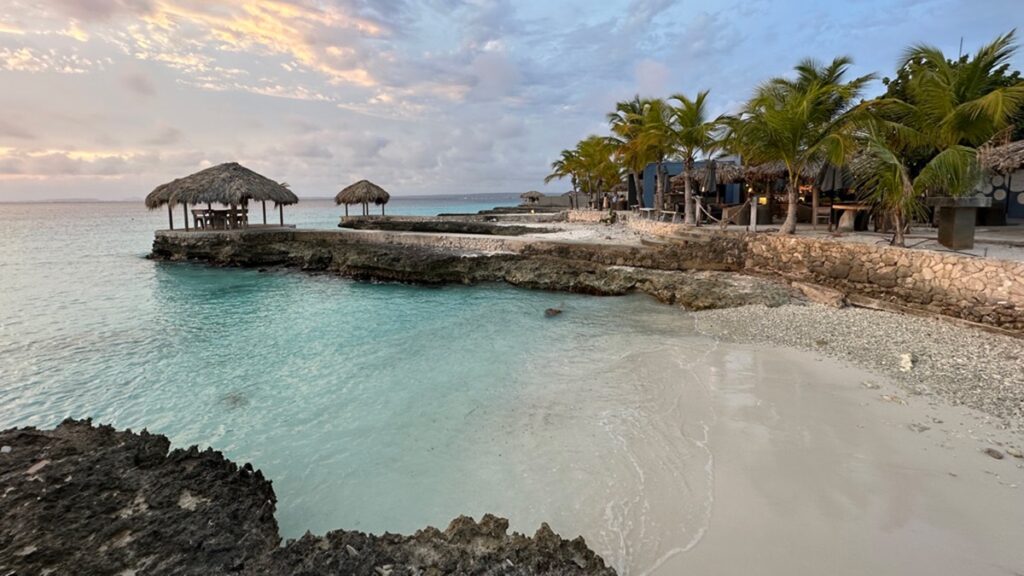 This Hilton Beach Resort in Bonaire Has 0 Rooms — With Turquoise Water, Reef Snorkeling, and a Michelin-Level Eatery This Hilton Beach Resort in Bonaire Has 0 Rooms — With Turquoise Water, Reef Snorkeling, and a Michelin-Level Eatery